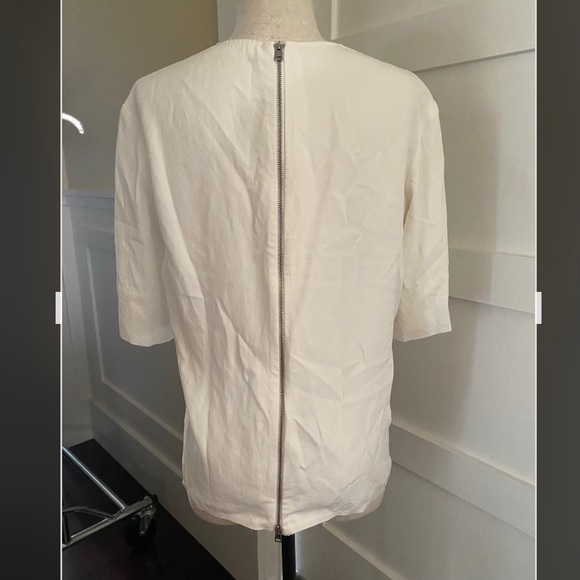 EVERLANE Ecru S/S Triacetate Back-Zip Detail Top/Sz 0/EUC/***minor pin prick - Picture 2 of 5